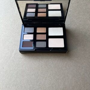 Glo Skin Beauty Shadow Palette Mixed Metals NWB
